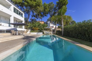 Renovated villa with pool and guest apartment in Costa d'en Blanes