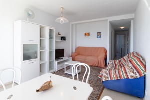 1 Bedroom apartment with community pool and nearby amenities in Palmanova