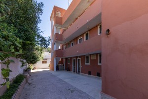 Entire building with good rental income in a quiet area of Paguera