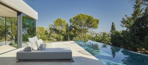 Exceptional modern villa with roof terrace and sea views in Palmanova
