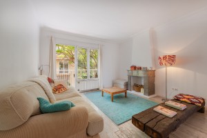 Beautifully presented 2 bedroom apartment with parking in Santa Catalina, Palma
