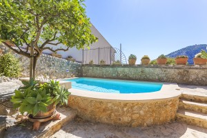 Delightful town house with pool and fantastic views on the Calvari in Pollensa