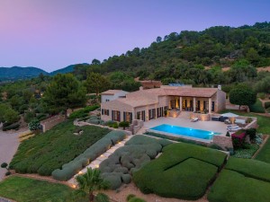Outstanding hillside villa with large pool and fabulous views in Sant Llorenç