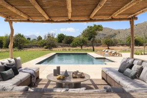 Captivating, newly built country villa in an exclusive location within easy cycling distance to Puerto Pollensa