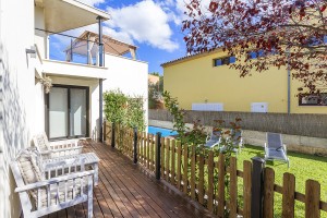 Modern villa with holiday rental license close to the beach in Alcúdia