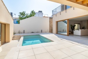 Gorgeous, newly built town house with guest house and pool in a quiet street in Pollensa
