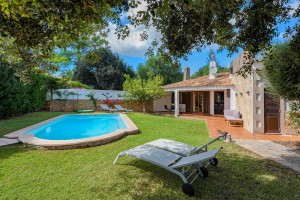 Delightful villa with holiday rental license and private pool near Pollensa town