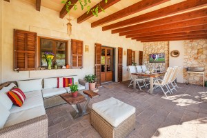 Enchanting finca with guest apartment and sustainable energy in Ariany