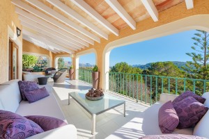 Perfectly maintained villa with fantastic views in an exclusive area near Pollensa