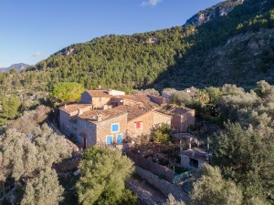 Historic finca needing a renovation on a huge plot with lots of potential in Deià
