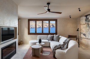 Renovated luxury townhouse with uninterrupted coastal views in Cala San Vicente