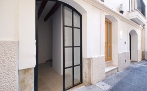 Potential three bedroom groundfloor apartment in Palma's old town
