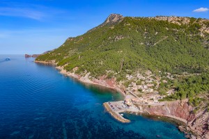 Seafront building plot with enormous potential in Valldemossa