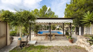 Spacious 4 bedroom villa, close to the beach in Santa Ponsa