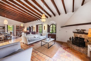 16th century estate in a picturesque valley between Soller and Deia