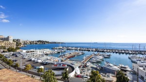 Magnificent house with guest apartment and sea views in Sant Agustí, Palma