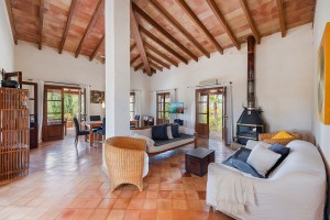 Country home with holiday rental license in the peaceful surroundings of Maria de la Salud