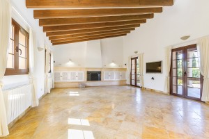 Spacious family villa with private pool close to the town in Calvià