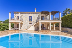 Stone villa with private pool in beautiful location of Calvia