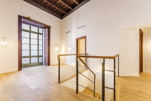 Incredible and luxurious renovated apartment, near Cathedral in Palma Old Town