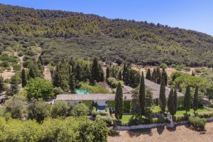 Traditional finca with lots of privacy in stunning surrounding in Campanet