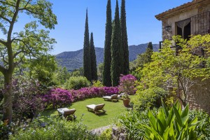 Captivating finca with guest house and lots of privacy in Pollensa