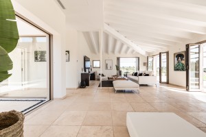 Impressive single storey villa with views to Calas de Mallorca