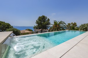 Brand new villa second line from the sea with luxurious finishes in Alcanada