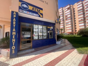 Geschäftslokal for rent in Torrox Costa, Torrox, Málaga