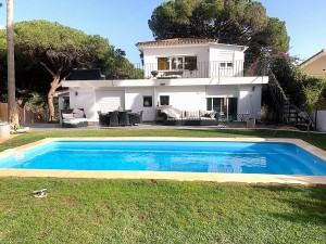 847261 - Detached Villa for sale in El Rosario, Marbella, Málaga, Spain