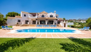 Villa independiente en venta en New Golden Mile, Estepona, Málaga, España