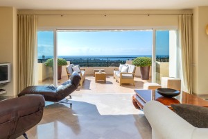 Penthouse Duplex for sale in Elviria Hills, Marbella, Málaga, Spain