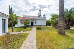 Freistehende Villa zu verkaufen auf Marbesa, Marbella, Málaga, Spanien