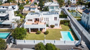 Villa en venta en Marbesa, Marbella, Málaga, España