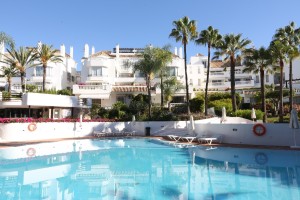 Apartamento en venta en Elviria Playa, Marbella, Málaga, España