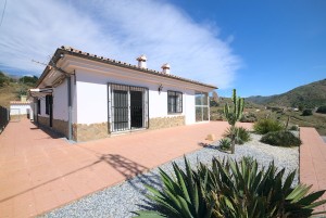 858845 - Country Home for sale in Sedella, Málaga, Spain