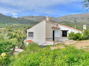 884690 - Country Home for sale in Periana, Málaga, Spain