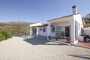 859630 - Country Home for sale in Salares, Málaga, Spain