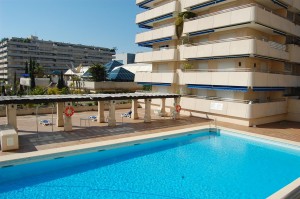 416713 - Apartment for sale in Puerto Banús, Marbella, Málaga, Spain