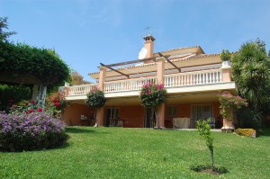 Villa Sprzedaż Nieruchomości w Hiszpanii in Nueva Andalucía, Marbella, Málaga, Hiszpania