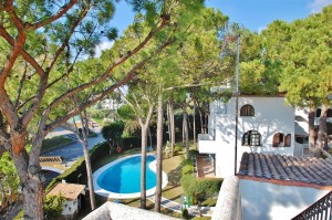 Wohnung zu verkaufen auf Nueva Andalucía, Marbella, Málaga, Spanien