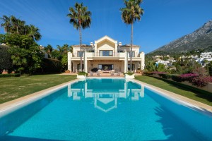 Villa Nieruchomości in Golden Mile, Marbella, Málaga, Hiszpania
