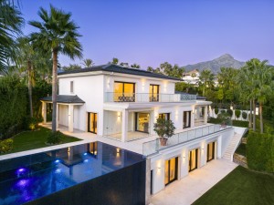 Villa for sale in Nueva Andalucía, Marbella, Málaga, Spain