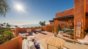 Duplex Penthouse Sprzedaż Nieruchomości w Hiszpanii in Los Monteros Playa, Marbella, Málaga, Hiszpania