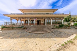 Villa for sale in Churriana, Málaga, Málaga, Spain