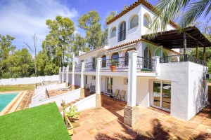 Villa independiente en venta en Estepona, Málaga, España