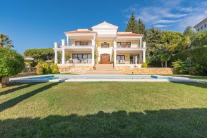 Villa for sale in Hacienda las Chapas, Marbella, Málaga, Spain
