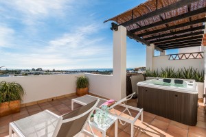Garden Apartment for sale in Estepona, Málaga, Spain