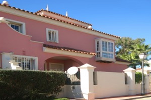 Villa en alquiler en Puerto Banús, Marbella, Málaga