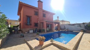 Freistehende Villa zu verkaufen auf Coín, Málaga, Spanien